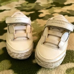 Baby Air Jordan’s size 2C